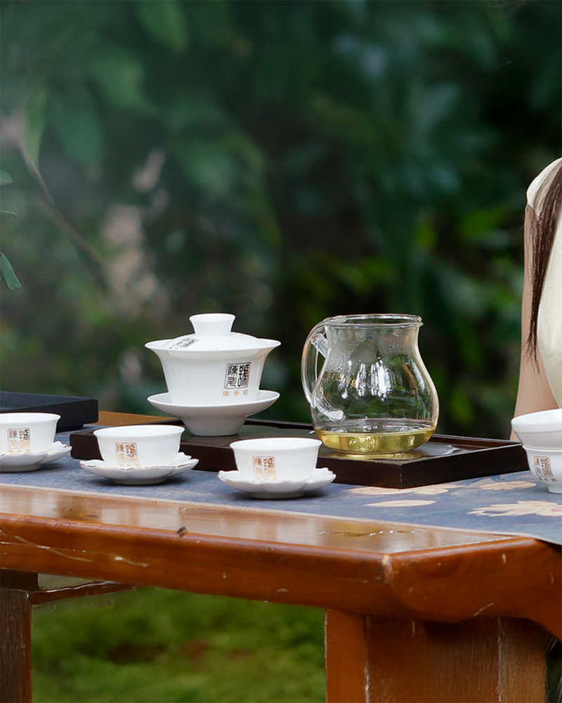 
                  
                    2025 Wan Wu Xing Raw Pu erh Tea 357g Pu Erh Tea
                  
                