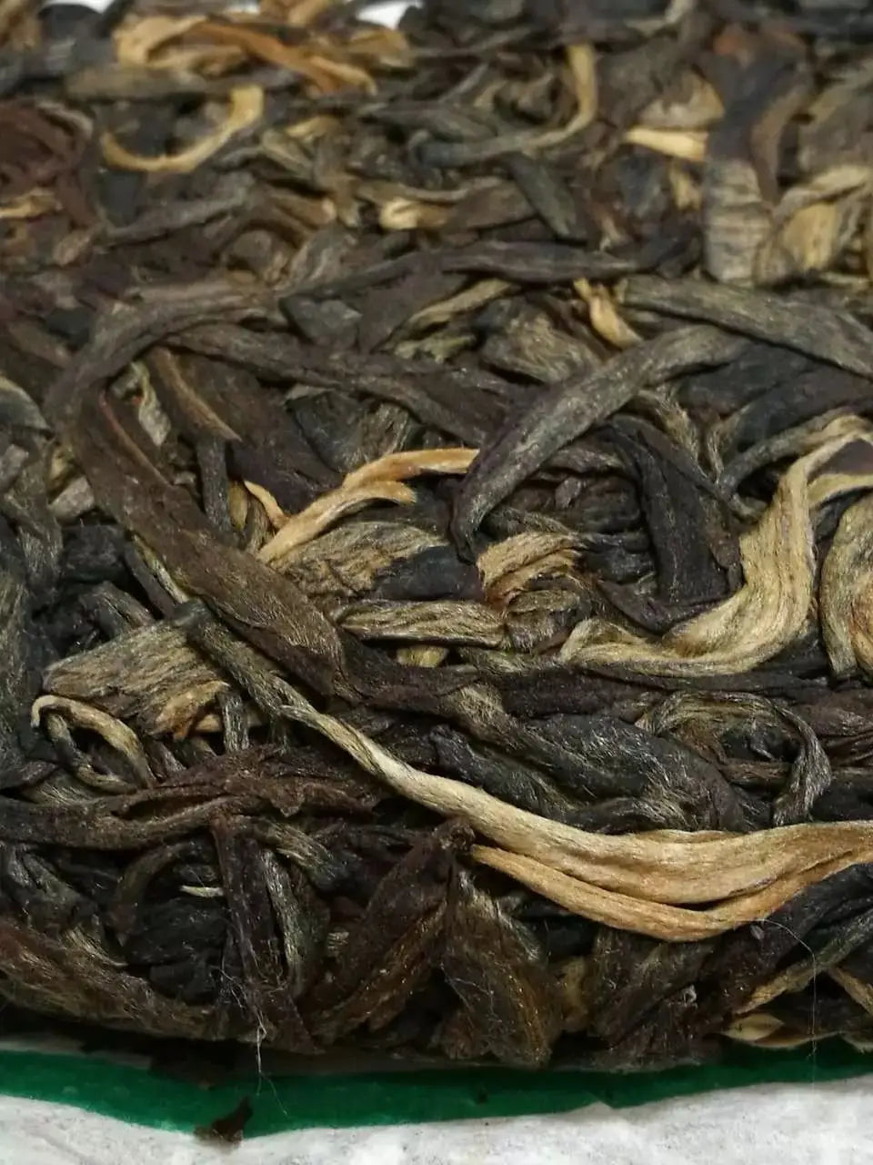 The aging of raw Pu’er tea