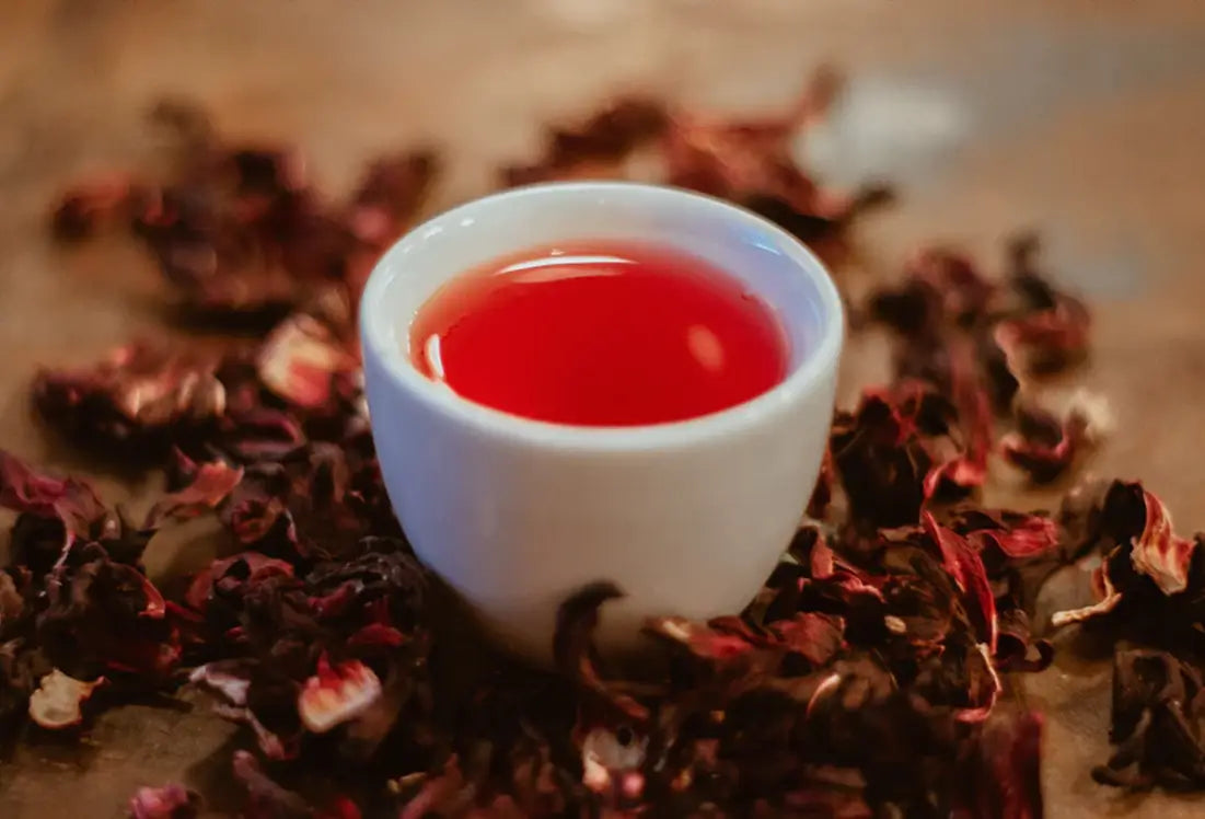 Tea Culture 101: Green Tea vs. Red Tea