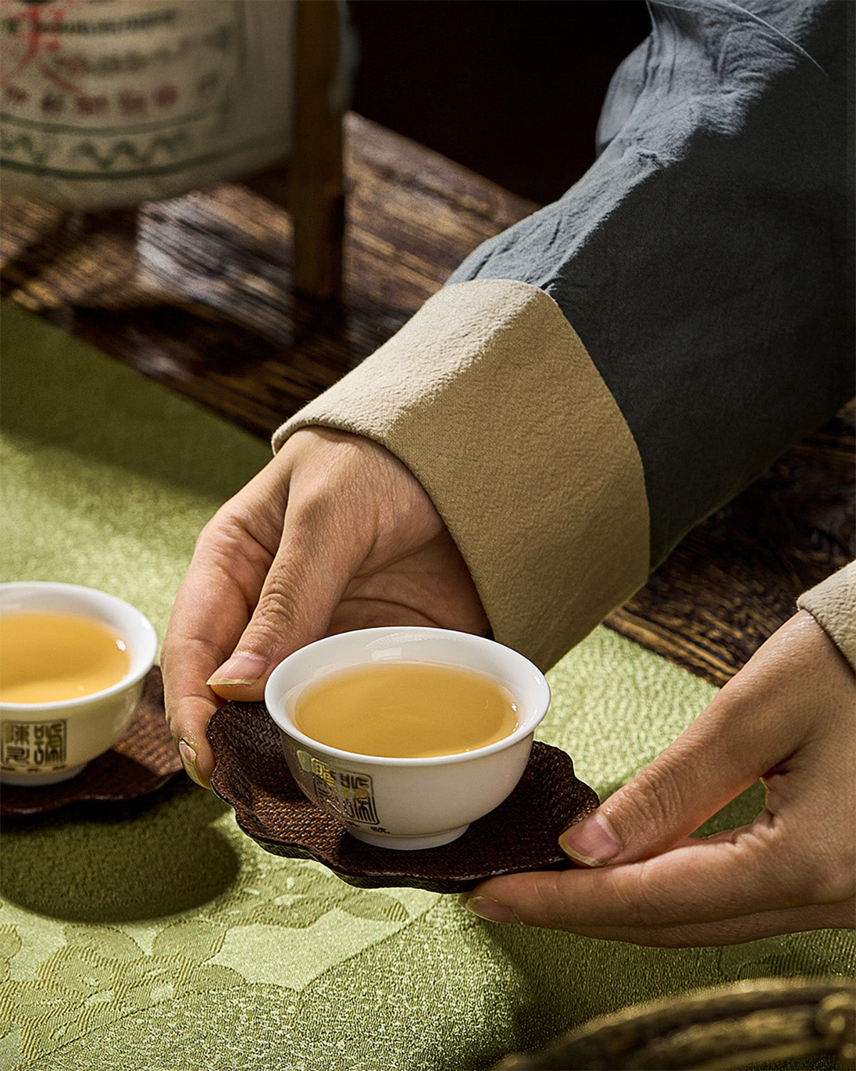 
                  
                    2025 Lao Ban Zhang - Lin Tian Xia Raw Pu-erh Tea (Limited Edition)
                  
                