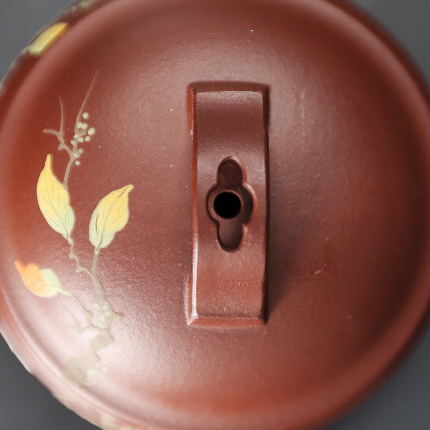 
                  
                    Handmade Yixing Purple Clay Teapot 200ml -Yuan Wa
                  
                