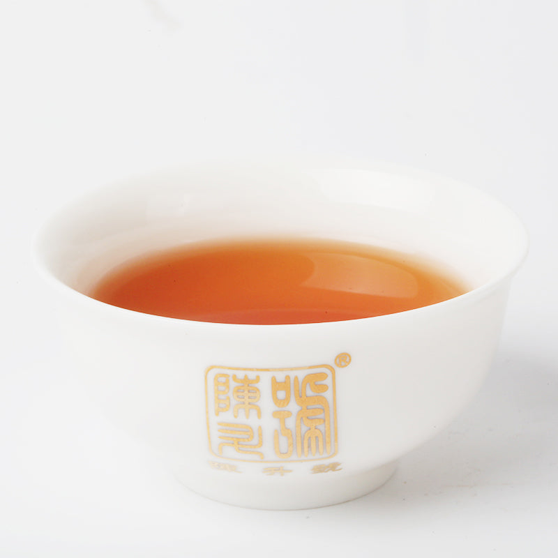 
                  
                    Chen Sheng Hao 2017 Zodiac Rooster Ripe Pu'er Tea Soup
                  
                