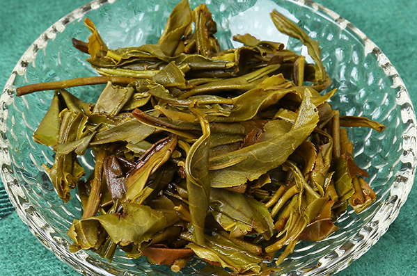 
                  
                    Chen Sheng Hao 2016 Ground Pu'er Tea leaves
                  
                