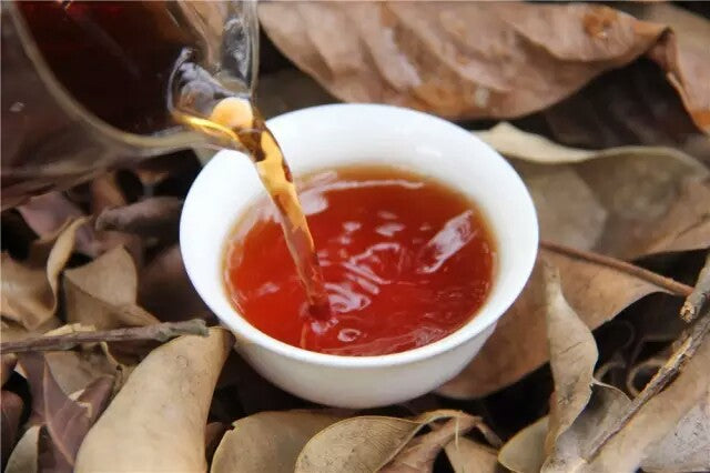 
                  
                    Chen Sheng Hao 2016 Rong Pu Pu'er Tea Soup
                  
                